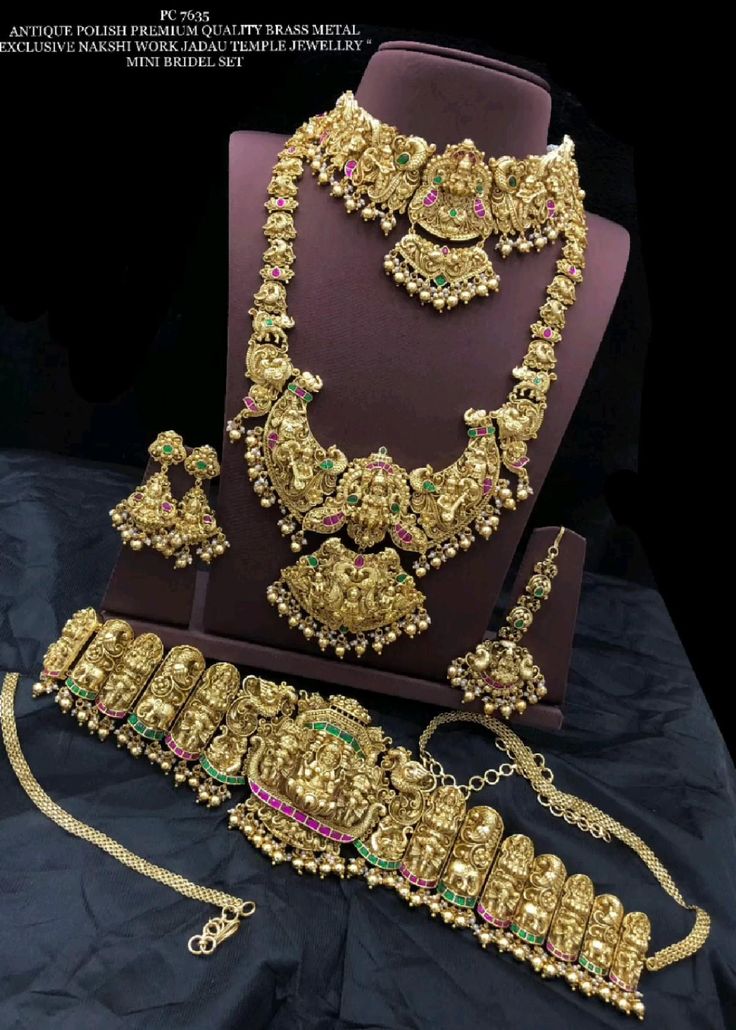 Kasthi Look Super Stone and Craft Jewel Set